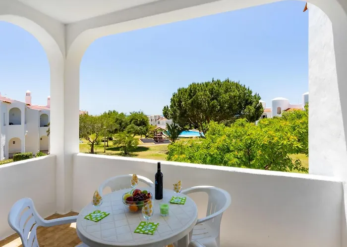 Quinta Do Torrejao By Interhome Lejlighed Porches (Algarve)